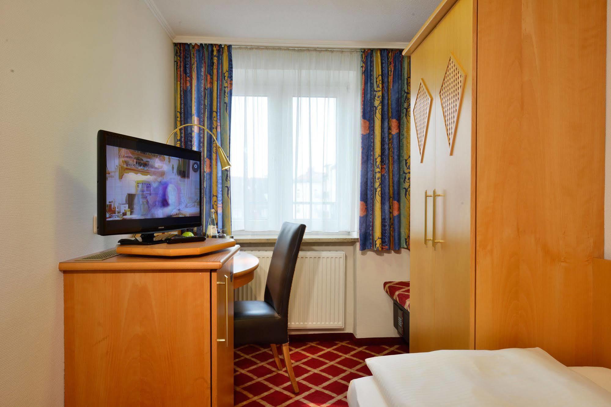Hotel Mueller 3*