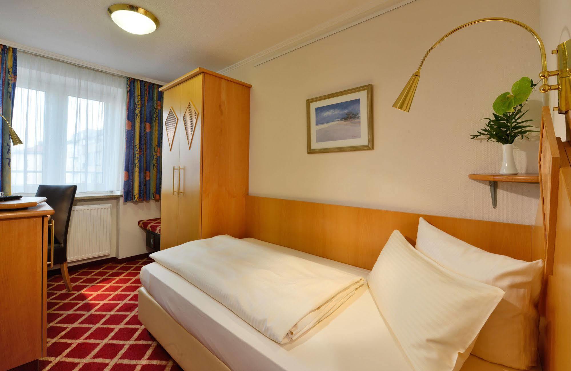 Hotel Mueller 3*